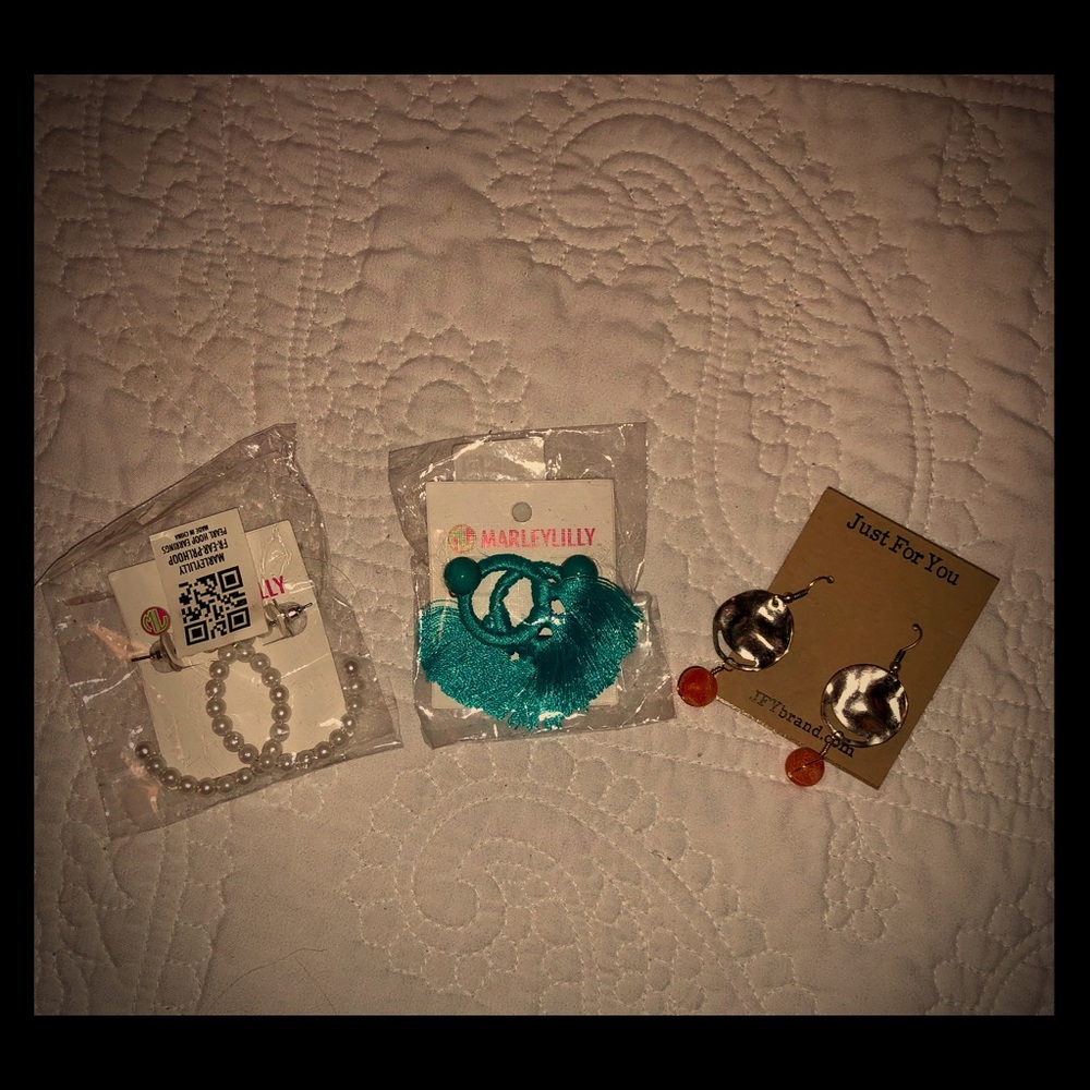 Lot of 3 pairs of pierced earrings NWT